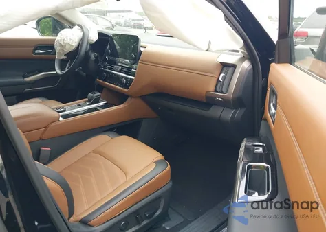 2024 Nissan Pathfinder Platinum 4Wd z USA, uszkodzony, nr VIN 5N1DR3DJ7RC295116